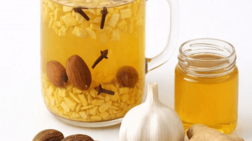 Drink This Every Morning to Gently Boost Your Health: The Warm Clove-Cinnamon-Bay-Ginger Tea